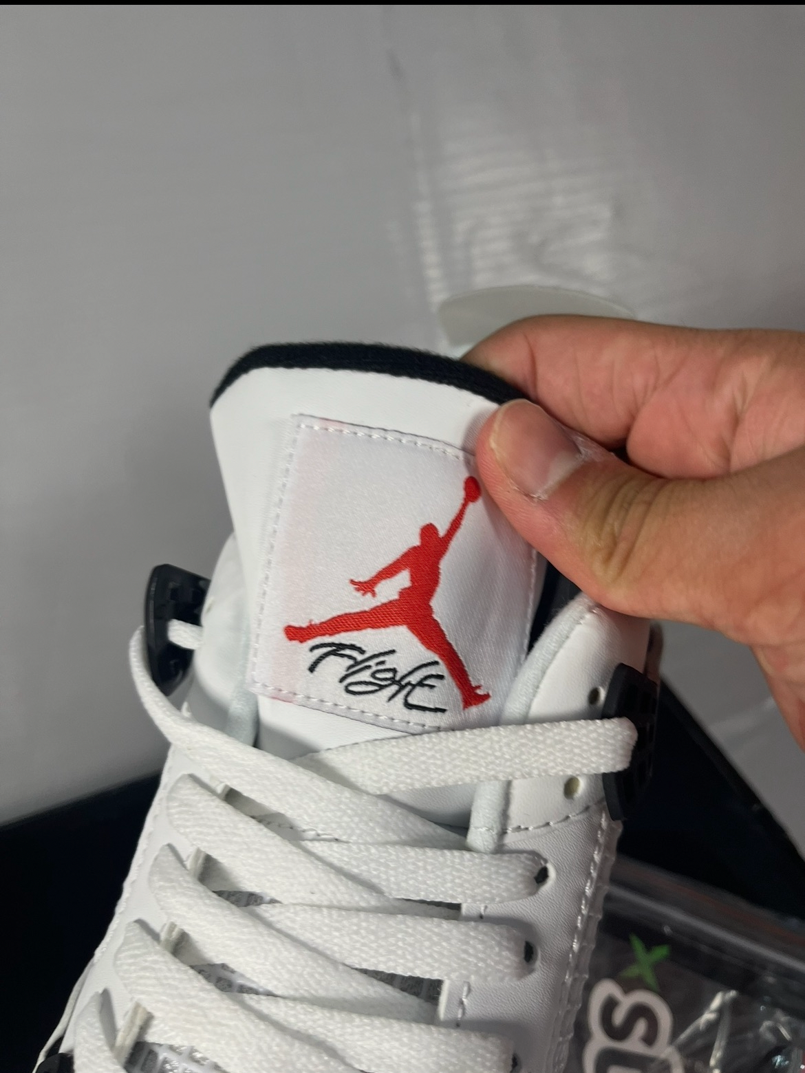 J4 white cements