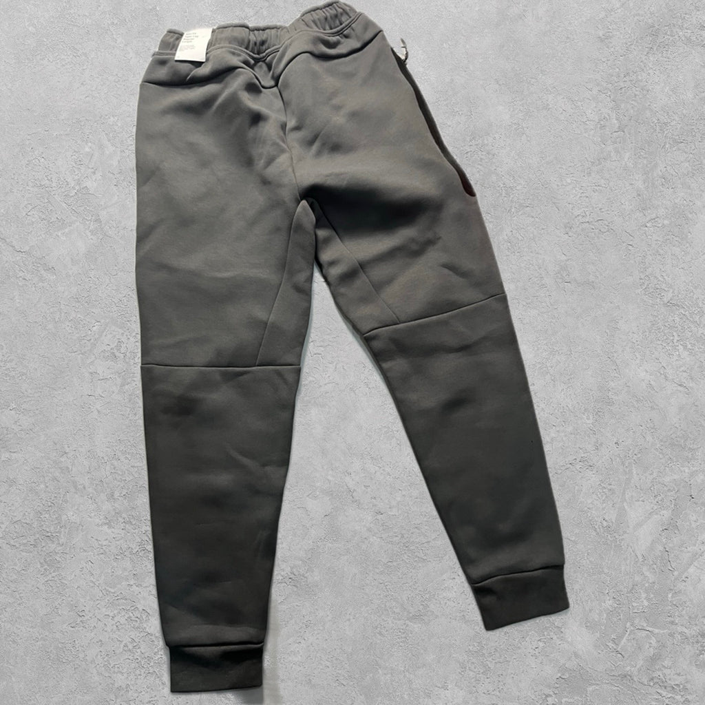 Swoosh anthracite tracksuit