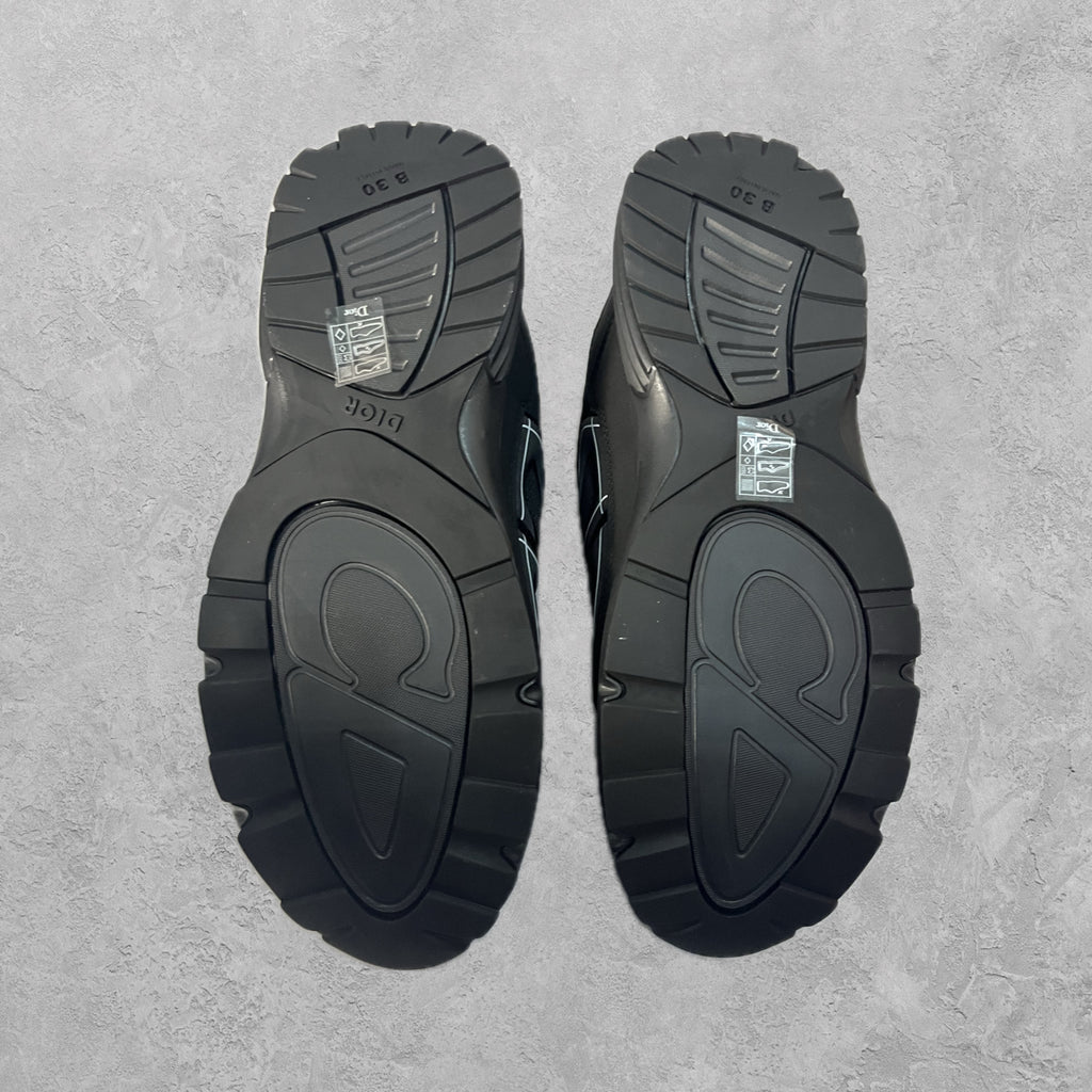 B30 black