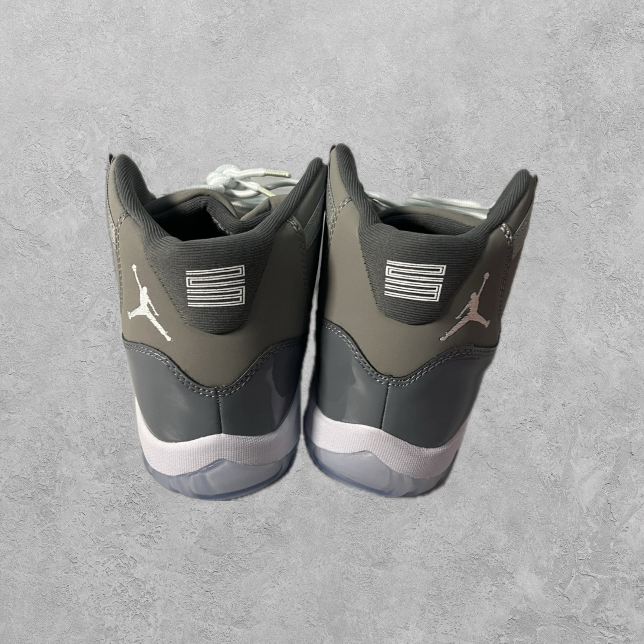 J11 cool grey