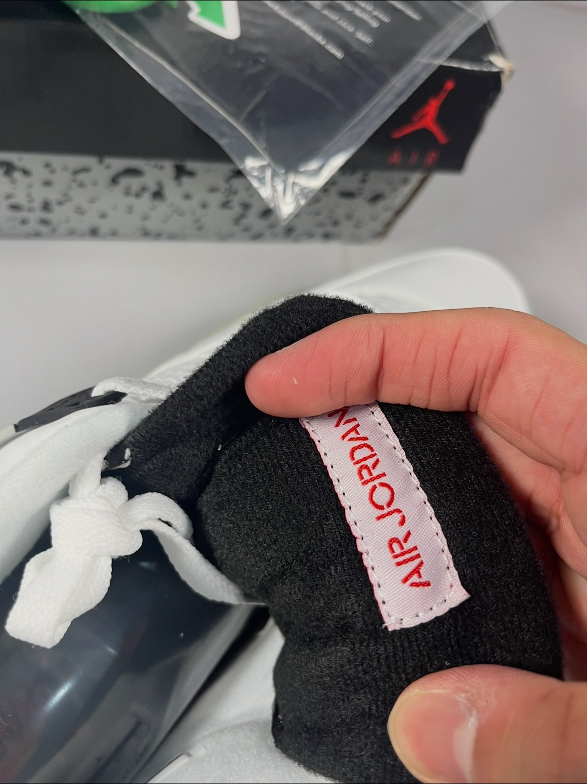J4 white cements