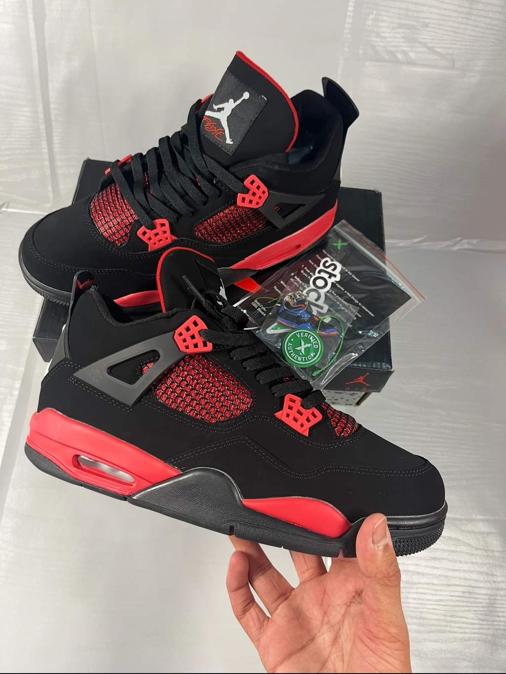 J4 red thunders